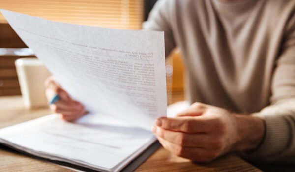 Mastering-the-Art-of-Legal-Briefs-Comprehensive-Guide-and-Template-mid